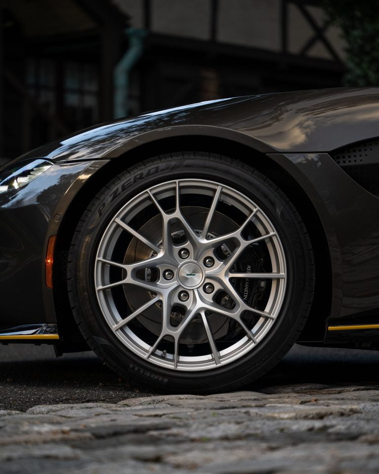 Photography of the Aston Martin Vantage courtesy of Daniel Wagner