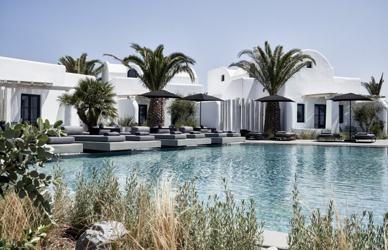 Cubiform Villas and Pool - Imagery courtesy of Nobu Hospitality.