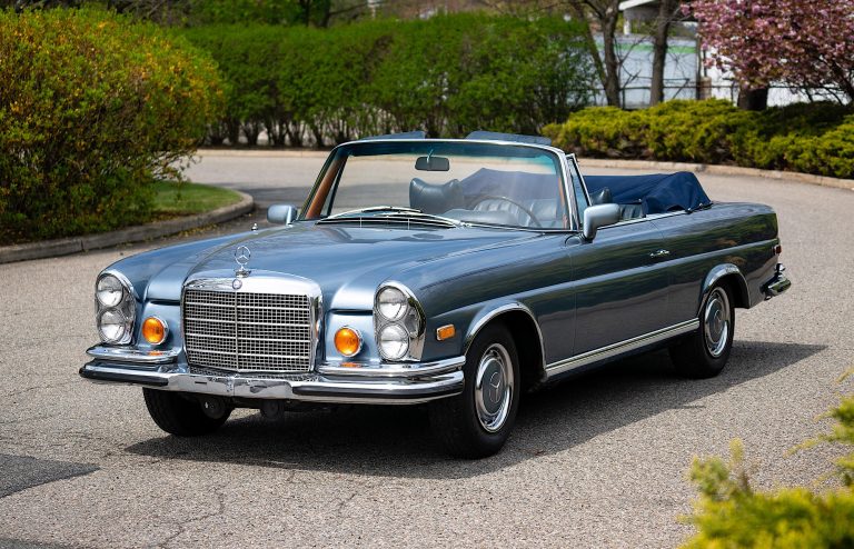 1971 Mercedes-Benz 280SE 3.5 Cabriolet - Imagery courtesy of Bonhams