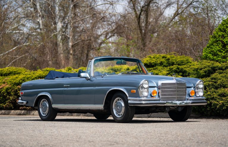 1971 Mercedes-Benz 280SE 3.5 Cabriolet - Imagery courtesy of Bonhams