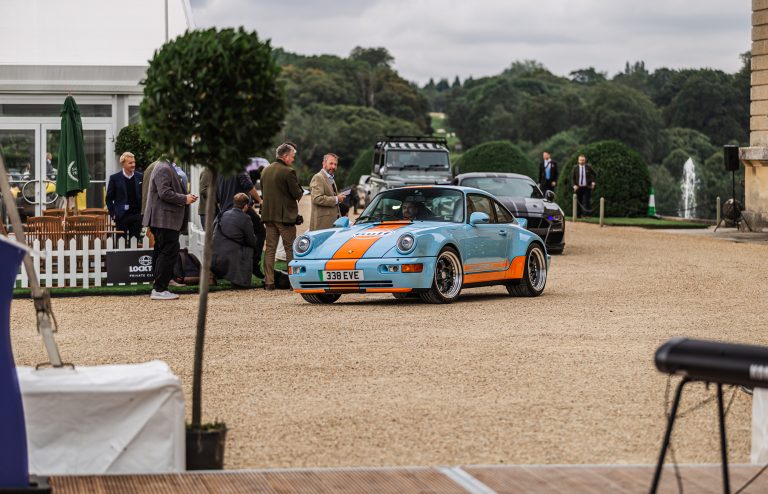 Everrati Porsche 911 (964) – Signature Gulf Edition – EQ 7