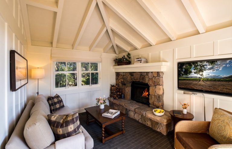 Meadowood Treeline Suite living room - Imagery courtesy of Meadowood Napa