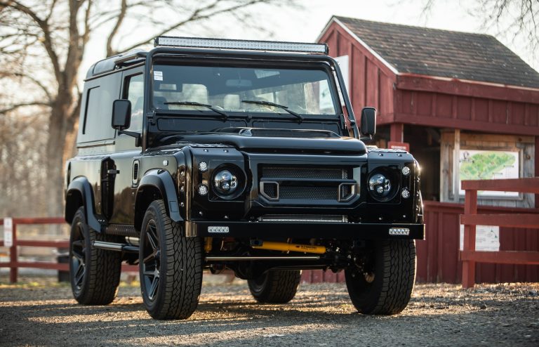 Rover Trophy Land Rover Defender - Imagery courtesy of Rover Trophy