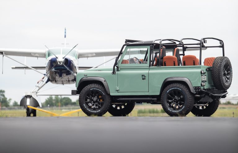 Rover Trophy Land Rover Defender - Imagery courtesy of Rover Trophy