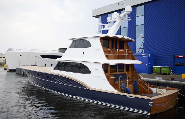 Feadship catch yacht - EQ 5