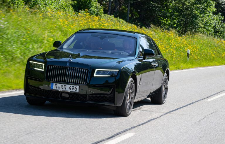 Rolls-Royce Black Badge Ghost - EQ 13